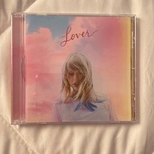 taylor swift lover cd